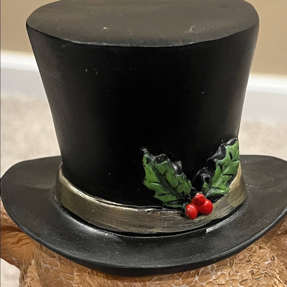 New Viral Tjmaxx Festive Bear Figurine with Gift Black Top Hat - Picture 14 of 17
